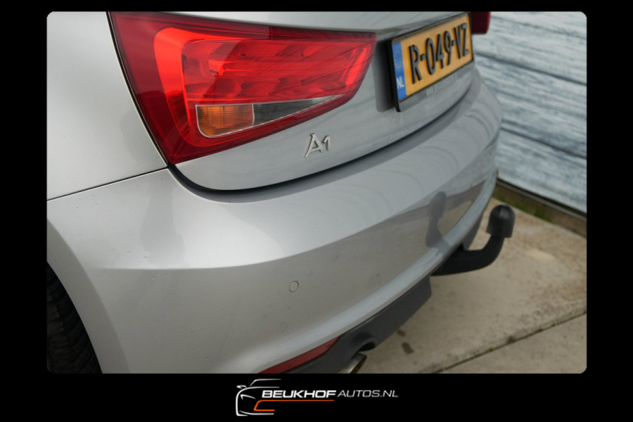 Audi A1 1.0 TFSI 2018 Trekhaak Nav Parkeersensoren Bluetooth
