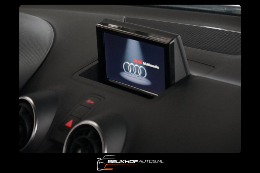 Audi A1 1.0 TFSI 2018 Trekhaak Nav Parkeersensoren Bluetooth