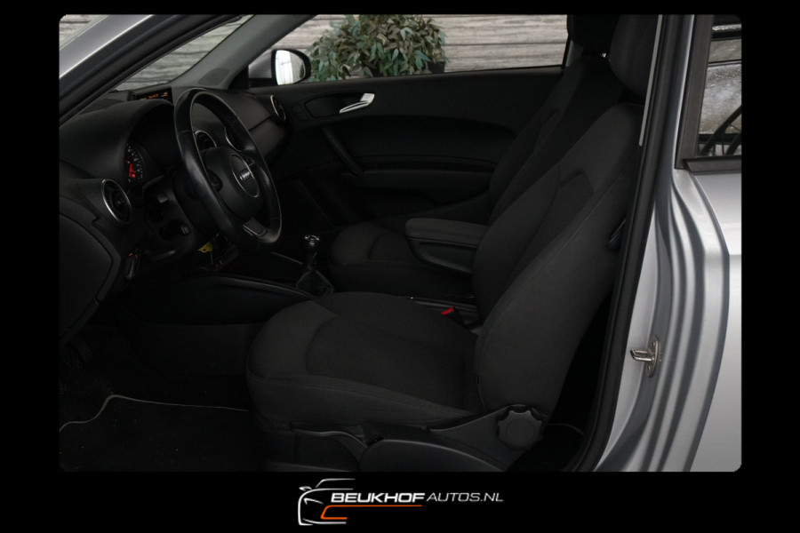 Audi A1 1.0 TFSI 2018 Trekhaak Nav Parkeersensoren Bluetooth