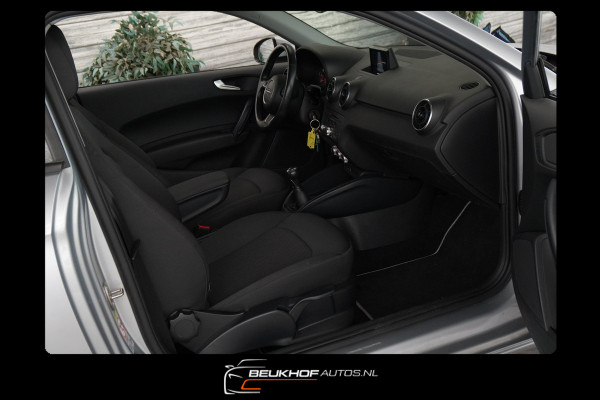 Audi A1 1.0 TFSI 2018 Trekhaak Nav Parkeersensoren Bluetooth