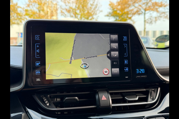 Toyota C-HR 1.8 Hybrid Style, NAP, Camera, JBL, KeyLess, Trekhaak