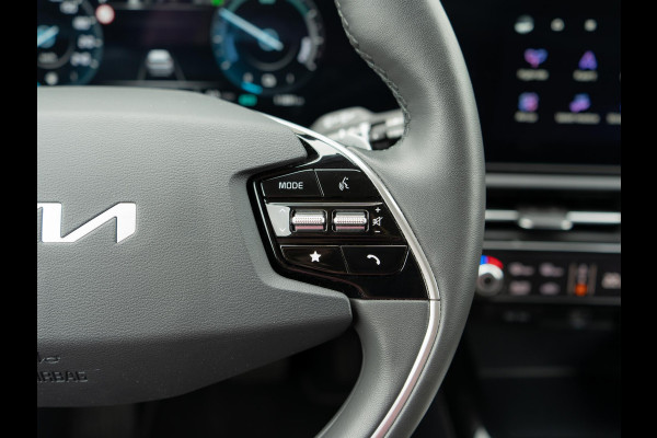 Kia Niro 1.6 GDi Hybrid DynamicPlusLine | Stuur-/stoelverwarming | Schuif-/kanteldak | Achteruitrijcamera | PDC voor & achter | CarPlay