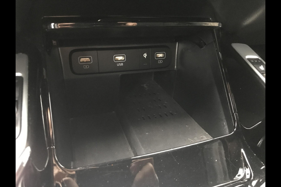 Kia Sorento 1.6 Plug-in Hybrid 4WD ExecutiveLine 7p. Panorama