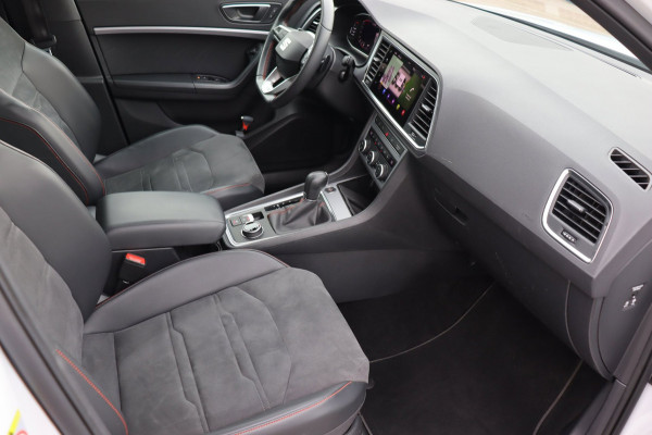 Seat Ateca 1.5 TSI FR Business Intense Org.NL el.stoel+mem+vw stuurverw. parkeerhulp el.klep camera's