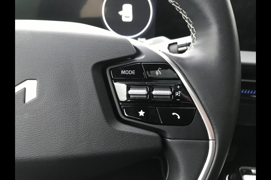Kia Ev6 GT-Line 77.4 kWh BTW auto 7 JAAR GARANTIE Kia EV6 GT-Line 77.4 kWh 7 JAAR GARANTIE Kia EV6 GT-Line 77 kWh