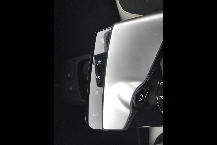 Kia Ev6 GT-Line 77.4 kWh BTW auto 7 JAAR GARANTIE Kia EV6 GT-Line 77.4 kWh 7 JAAR GARANTIE Kia EV6 GT-Line 77 kWh