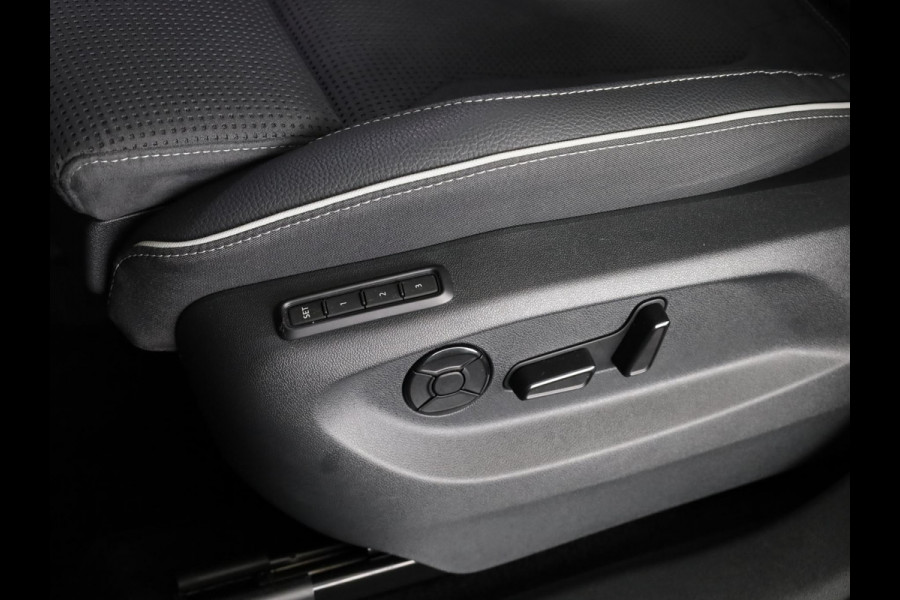 Škoda Kodiaq 1.5 TSI PHEV Sportline Business 204 pk Automaat (DSG) | Verlengde garantie | Navigatie | Panoramadak | Trekhaak (wegklapbaar) | Parkeersensoren | Achteruitrijcamera | Adaptieve cruise control | Stoelverwarming v/a |