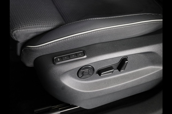 Škoda Kodiaq 1.5 TSI PHEV Sportline Business 204 pk Automaat (DSG) | Verlengde garantie | Navigatie | Panoramadak | Trekhaak (wegklapbaar) | Parkeersensoren | Achteruitrijcamera | Adaptieve cruise control | Stoelverwarming v/a |