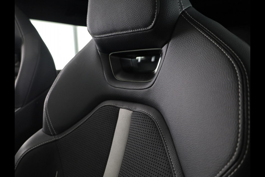 Škoda Kodiaq 1.5 TSI PHEV Sportline Business 204 pk Automaat (DSG) | Verlengde garantie | Navigatie | Panoramadak | Trekhaak (wegklapbaar) | Parkeersensoren | Achteruitrijcamera | Adaptieve cruise control | Stoelverwarming v/a |