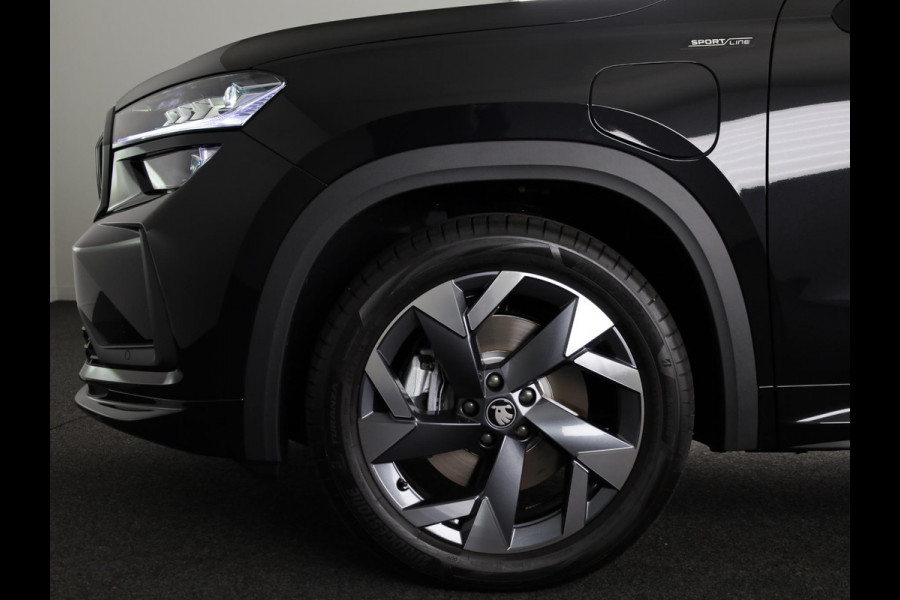 Škoda Kodiaq 1.5 TSI PHEV Sportline Business 204 pk Automaat (DSG) | Verlengde garantie | Navigatie | Panoramadak | Trekhaak (wegklapbaar) | Parkeersensoren | Achteruitrijcamera | Adaptieve cruise control | Stoelverwarming v/a |