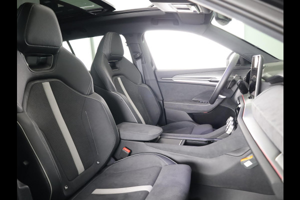 Škoda Kodiaq 1.5 TSI PHEV Sportline Business 204 pk Automaat (DSG) | Verlengde garantie | Navigatie | Panoramadak | Trekhaak (wegklapbaar) | Parkeersensoren | Achteruitrijcamera | Adaptieve cruise control | Stoelverwarming v/a |