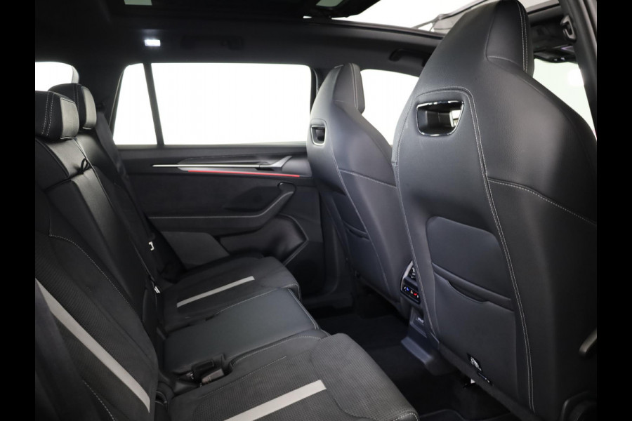 Škoda Kodiaq 1.5 TSI PHEV Sportline Business 204 pk Automaat (DSG) | Verlengde garantie | Navigatie | Panoramadak | Trekhaak (wegklapbaar) | Parkeersensoren | Achteruitrijcamera | Adaptieve cruise control | Stoelverwarming v/a |