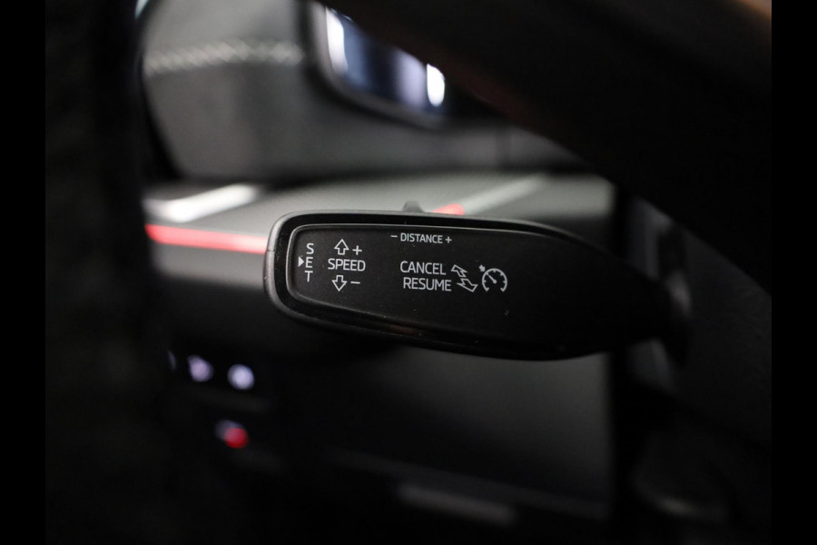 Škoda Kodiaq 1.5 TSI PHEV Sportline Business 204 pk Automaat (DSG) | Verlengde garantie | Navigatie | Panoramadak | Trekhaak (wegklapbaar) | Parkeersensoren | Achteruitrijcamera | Adaptieve cruise control | Stoelverwarming v/a |