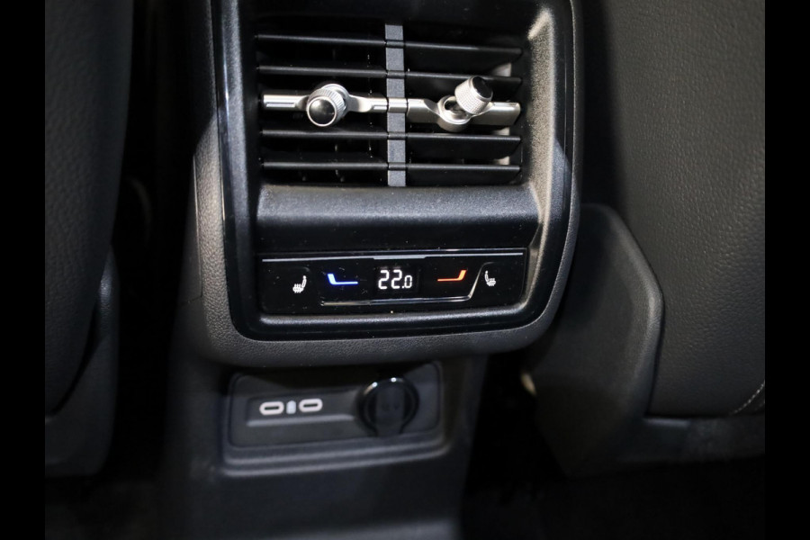 Škoda Kodiaq 1.5 TSI PHEV Sportline Business 204 pk Automaat (DSG) | Verlengde garantie | Navigatie | Panoramadak | Trekhaak (wegklapbaar) | Parkeersensoren | Achteruitrijcamera | Adaptieve cruise control | Stoelverwarming v/a |