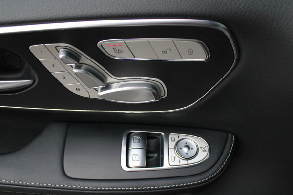 Mercedes-Benz V-Klasse 300d / AMG / Exclusive / 7-Pers / 4-Matic / Luchtv / Elec Stoel / Burmester / Vol Opties / NIEUWSTAAT