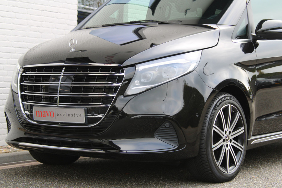 Mercedes-Benz V-Klasse 300d / AMG / Exclusive / 7-Pers / 4-Matic / Luchtv / Elec Stoel / Burmester / Vol Opties / NIEUWSTAAT