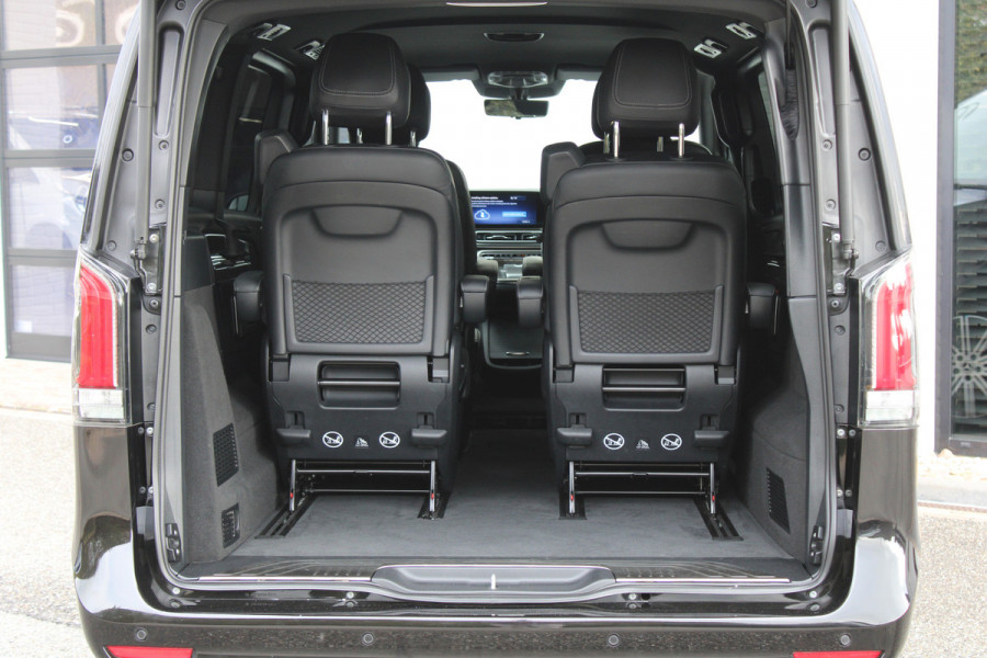 Mercedes-Benz V-Klasse 300d / AMG / Exclusive / 7-Pers / 4-Matic / Luchtv / Elec Stoel / Burmester / Vol Opties / NIEUWSTAAT