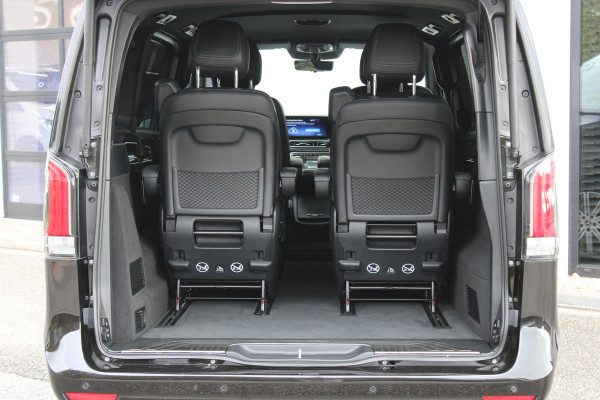 Mercedes-Benz V-Klasse 300d / AMG / Exclusive / 7-Pers / 4-Matic / Luchtv / Elec Stoel / Burmester / Vol Opties / NIEUWSTAAT