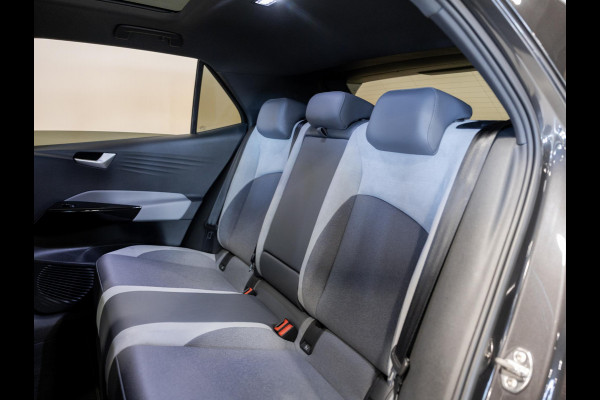 Volkswagen ID.3 First Max 58 kWh SOH 89% / 204pk / Panorama dak / Head-Up display / Stoel en stuur verwarming /