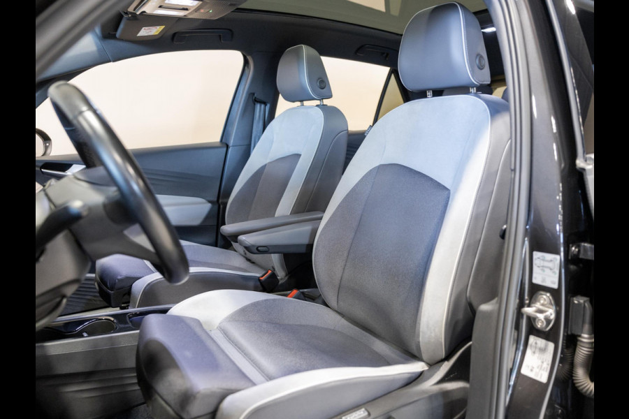 Volkswagen ID.3 First Max 58 kWh SOH 89% / 204pk / Panorama dak / Head-Up display / Stoel en stuur verwarming /