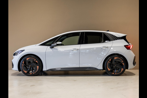 CUPRA Born Copper Edition One 62 kWh SOH 91% / 204pk / Panorama dak / Rondomzicht camera / Elektrische stoelverstelling /