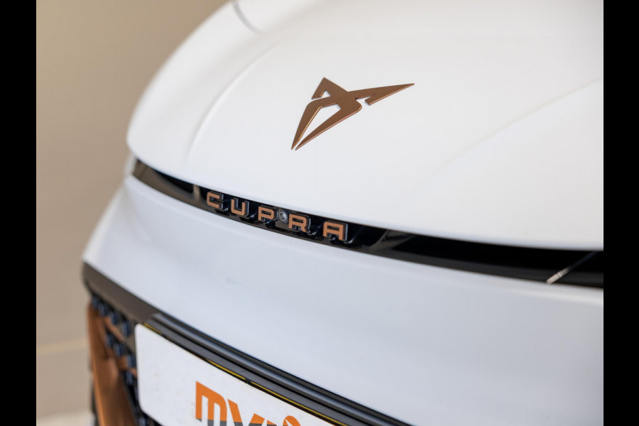 CUPRA Born Copper Edition One 62 kWh SOH 91% / 204pk / Panorama dak / Rondomzicht camera / Elektrische stoelverstelling /