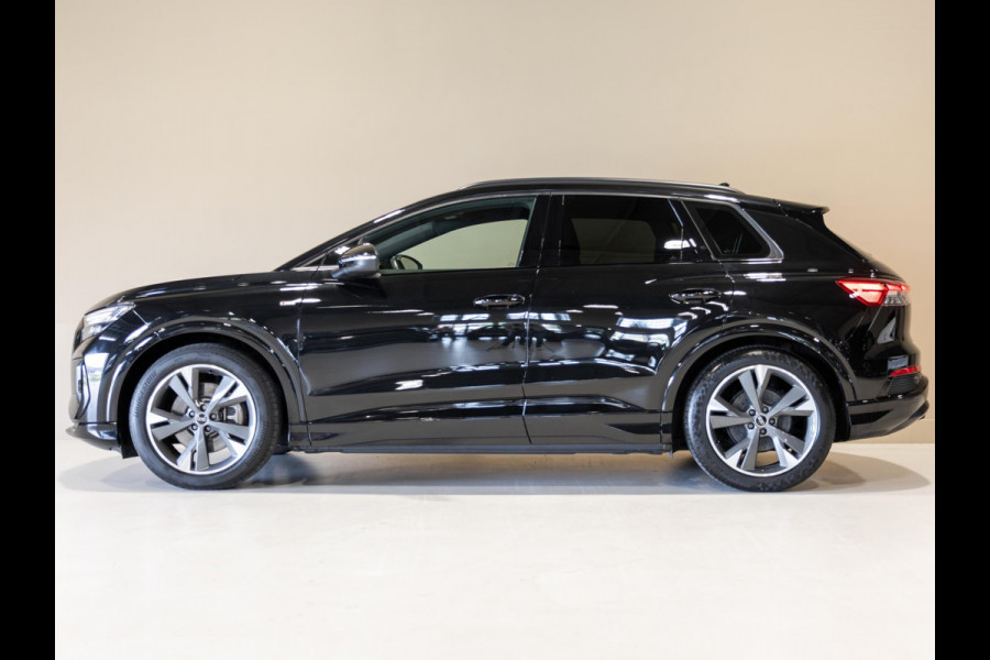 Audi Q4 e-tron 40 S-Line Competition 77 kWh SOH 93% / 204pk / Achteruitrij camera / Ruitjesbekleding / Head-up display /