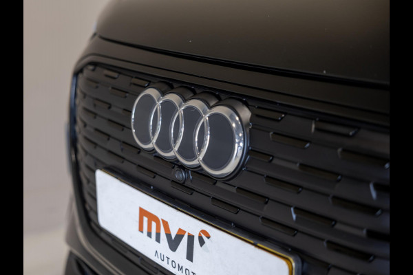 Audi Q4 e-tron 40 S-Line Competition 77 kWh SOH 93% / 204pk / Achteruitrij camera / Ruitjesbekleding / Head-up display /
