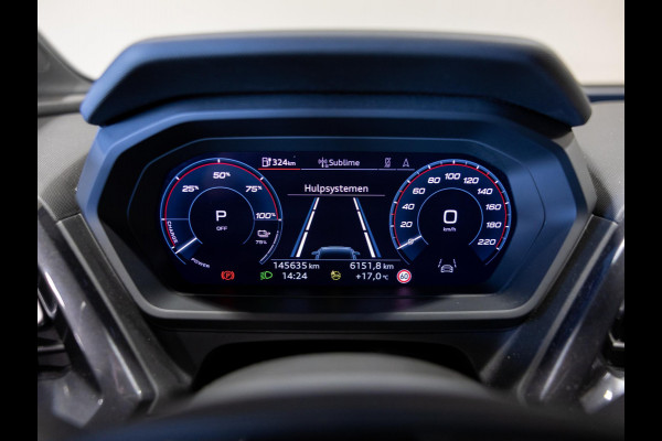 Audi Q4 e-tron 40 S-Line Competition 77 kWh SOH 93% / 204pk / Achteruitrij camera / Ruitjesbekleding / Head-up display /