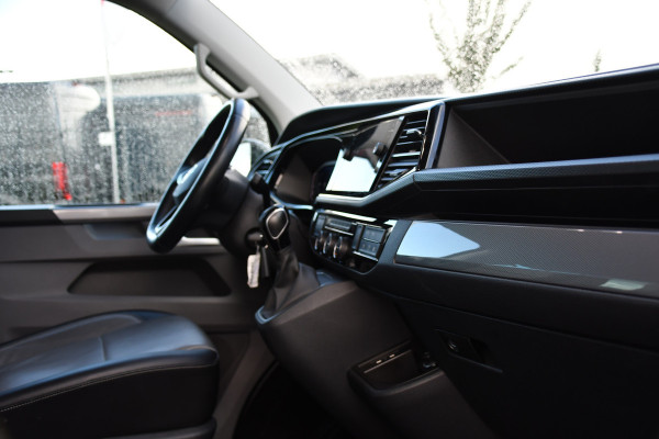 Volkswagen Transporter 2.0 TDI L2H1 30 DC Caravelle FULL OPTIONS! Adaptieve Cruise, Camera, Carplay, 2 x Schuifdeur, Leder, LED, 204pk, Automaat, Clima, Stoelverwarming, Uniek!