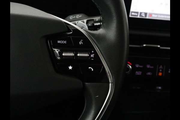 Kia Niro EV DynamicLine 64.8 kWh | SOH 95,4% | Half leder | Adaptive cruise | Trekhaak | Camera | Park assist | Climate control | Carplay | Full LED