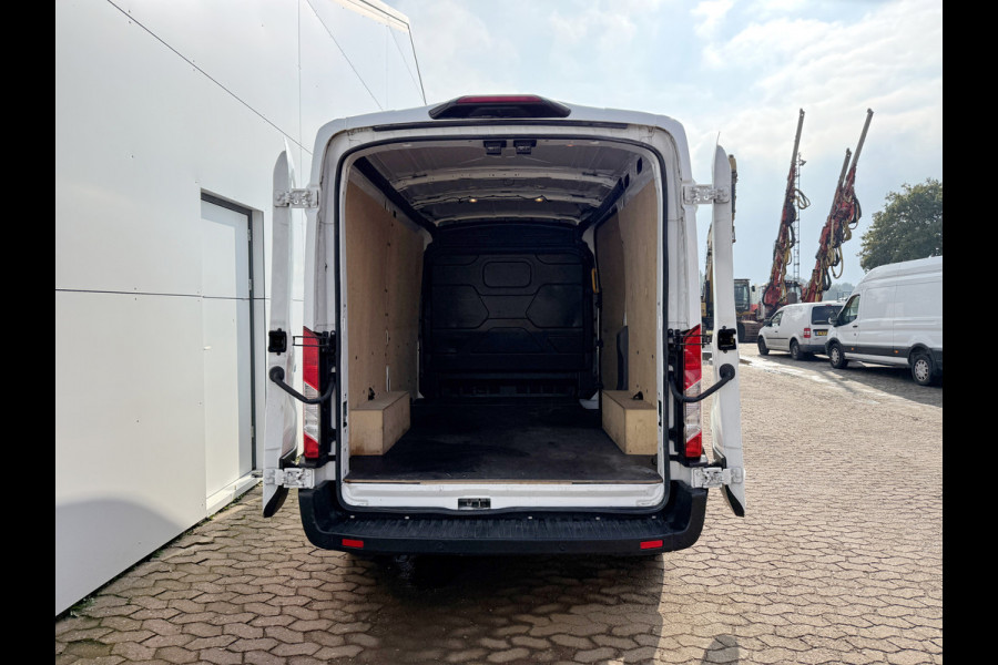 Ford E-Transit e-Transit 68kWh 184PK