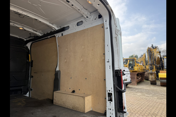 Ford E-Transit e-Transit 68kWh 184PK