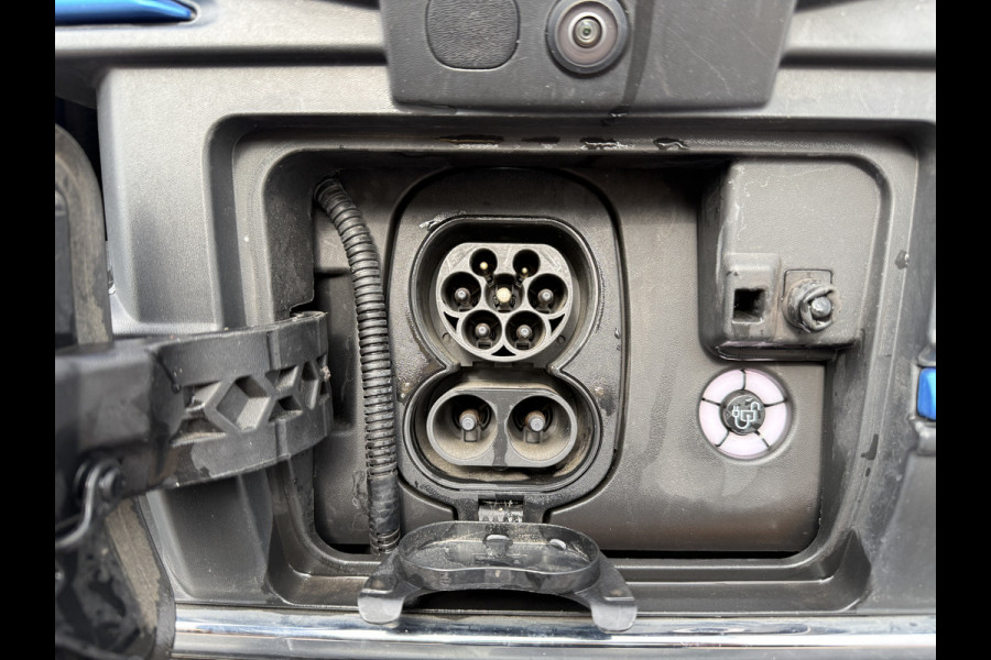 Ford E-Transit e-Transit 68kWh 184PK