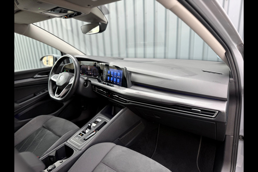 Volkswagen Golf 1.5 eTSI Style 150pk DSG 2020 Grijs MemoryIQ