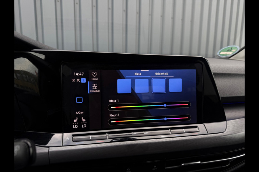 Volkswagen Golf 1.5 eTSI Style 150pk DSG 2020 Grijs MemoryIQ