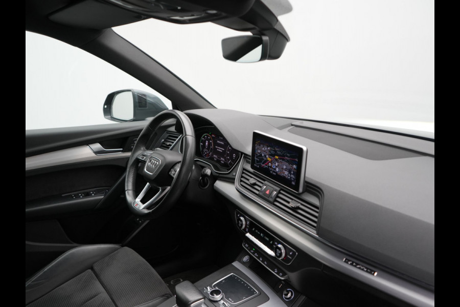 Audi Q5 55 TFSI e Quattro 2x S Line PHEV 367pk Dealer O.H. | SOH 84,8% | Trekhaak Af Fabriek | Luchtvering | Adaptive Cruise | 360 Camera | Head Up | Matrix LED | Alcantara Sportstoelen Memory & Verwarmd | Stuur Verwarmd | Keyless | BLIS | Apple Carp Plug In Hybrid |