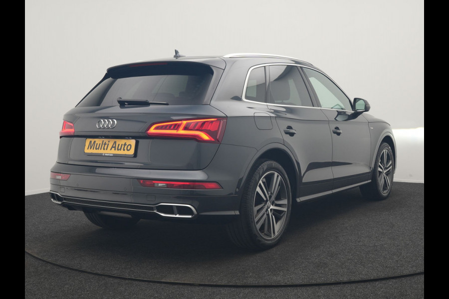 Audi Q5 55 TFSI e Quattro 2x S Line PHEV 367pk Dealer O.H. | SOH 84,8% | Trekhaak Af Fabriek | Luchtvering | Adaptive Cruise | 360 Camera | Head Up | Matrix LED | Alcantara Sportstoelen Memory & Verwarmd | Stuur Verwarmd | Keyless | BLIS | Apple Carp Plug In Hybrid |