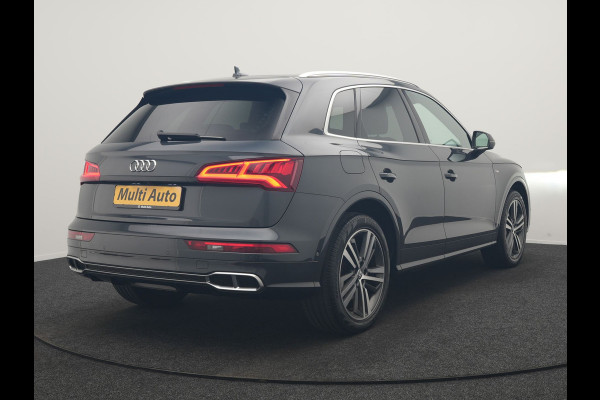 Audi Q5 55 TFSI e Quattro 2x S Line PHEV 367pk Dealer O.H. | SOH 84,8% | Trekhaak Af Fabriek | Luchtvering | Adaptive Cruise | 360 Camera | Head Up | Matrix LED | Alcantara Sportstoelen Memory & Verwarmd | Stuur Verwarmd | Keyless | BLIS | Apple Carp Plug In Hybrid |