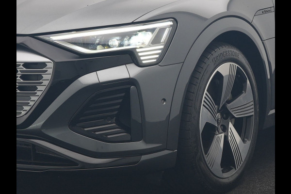 Audi Q8 e-tron 55 quattro S Line 114 kWh Dealer O.H | Trekhaak Afn. | Adaptive Cruise | Matrix LED | Head Up | 360 Camera | Lederen Sportstoelen Memory & Ventilatie | Stuur & Stoelverwarming | Navigatie | Virtual | DAB | 21"L.M |