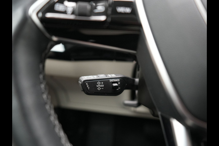 Audi Q8 e-tron 55 quattro S Line 114 kWh Dealer O.H | Trekhaak Afn. | Adaptive Cruise | Matrix LED | Head Up | 360 Camera | Lederen Sportstoelen Memory & Ventilatie | Stuur & Stoelverwarming | Navigatie | Virtual | DAB | 21"L.M |