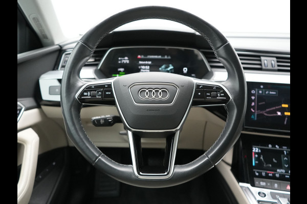 Audi Q8 e-tron 55 quattro S Line 114 kWh Dealer O.H | Trekhaak Afn. | Adaptive Cruise | Matrix LED | Head Up | 360 Camera | Lederen Sportstoelen Memory & Ventilatie | Stuur & Stoelverwarming | Navigatie | Virtual | DAB | 21"L.M |
