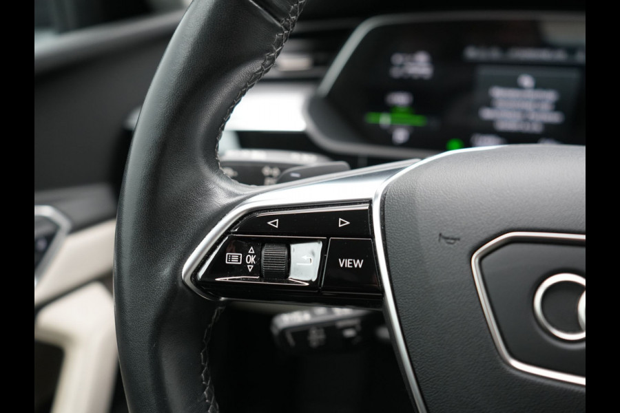 Audi Q8 e-tron 55 quattro S Line 114 kWh Dealer O.H | Trekhaak Afn. | Adaptive Cruise | Matrix LED | Head Up | 360 Camera | Lederen Sportstoelen Memory & Ventilatie | Stuur & Stoelverwarming | Navigatie | Virtual | DAB | 21"L.M |