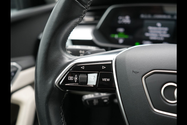 Audi Q8 e-tron 55 quattro S Line 114 kWh Dealer O.H | Trekhaak Afn. | Adaptive Cruise | Matrix LED | Head Up | 360 Camera | Lederen Sportstoelen Memory & Ventilatie | Stuur & Stoelverwarming | Navigatie | Virtual | DAB | 21"L.M |
