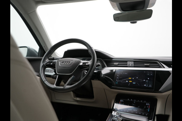 Audi Q8 e-tron 55 quattro S Line 114 kWh Dealer O.H | Trekhaak Afn. | Adaptive Cruise | Matrix LED | Head Up | 360 Camera | Lederen Sportstoelen Memory & Ventilatie | Stuur & Stoelverwarming | Navigatie | Virtual | DAB | 21"L.M |