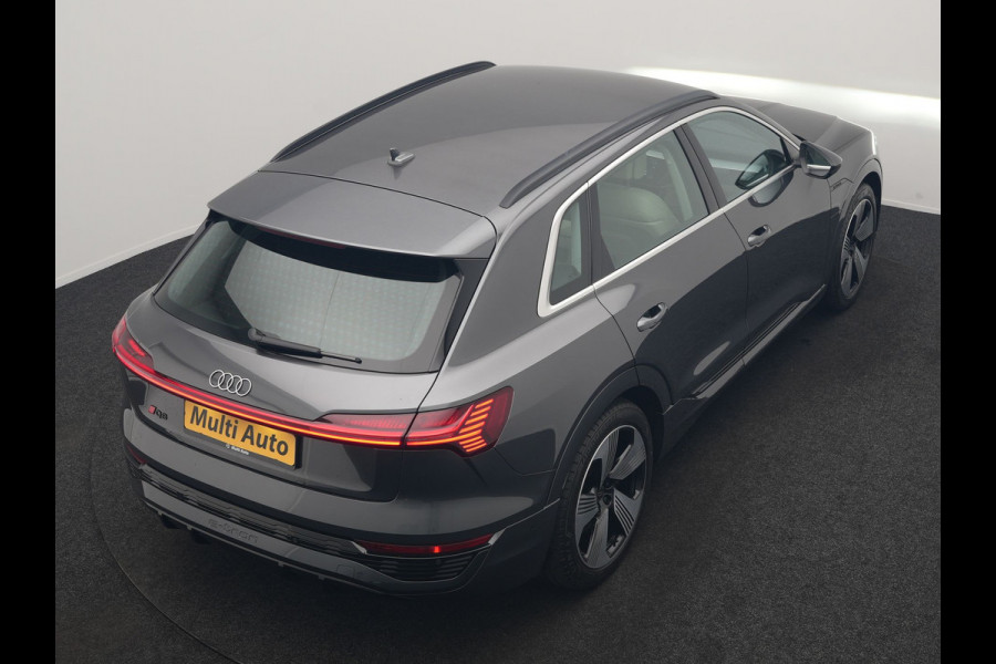 Audi Q8 e-tron 55 quattro S Line 114 kWh Dealer O.H | Trekhaak Afn. | Adaptive Cruise | Matrix LED | Head Up | 360 Camera | Lederen Sportstoelen Memory & Ventilatie | Stuur & Stoelverwarming | Navigatie | Virtual | DAB | 21"L.M |