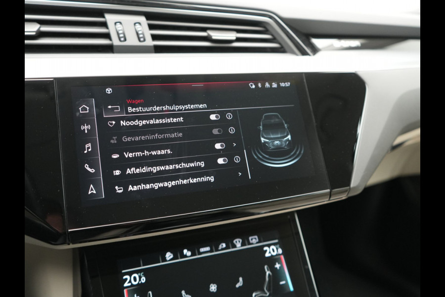 Audi Q8 e-tron 55 quattro S Line 114 kWh Dealer O.H | Trekhaak Afn. | Adaptive Cruise | Matrix LED | Head Up | 360 Camera | Lederen Sportstoelen Memory & Ventilatie | Stuur & Stoelverwarming | Navigatie | Virtual | DAB | 21"L.M |