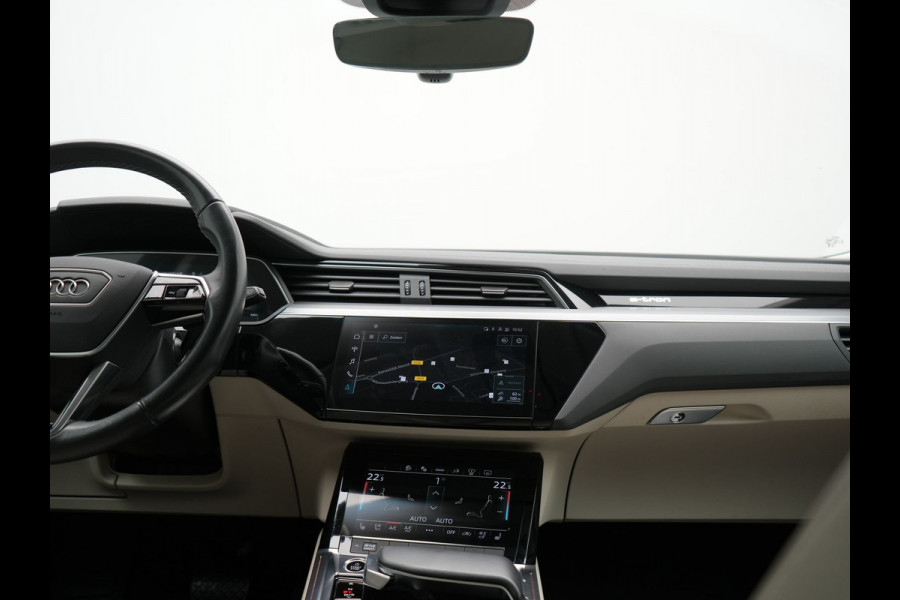 Audi Q8 e-tron 55 quattro S Line 114 kWh Dealer O.H | Trekhaak Afn. | Adaptive Cruise | Matrix LED | Head Up | 360 Camera | Lederen Sportstoelen Memory & Ventilatie | Stuur & Stoelverwarming | Navigatie | Virtual | DAB | 21"L.M |