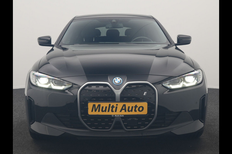 BMW i4 eDrive 35 70 kWh 286pk Dealer O.H | SOH 96,3% | Adaptive Cruise | Camera | Lederen Sportstoelen Verwarmd | Apple Carplay | Keyless | Navigatie | Virtual | DAB | 18"L.M |