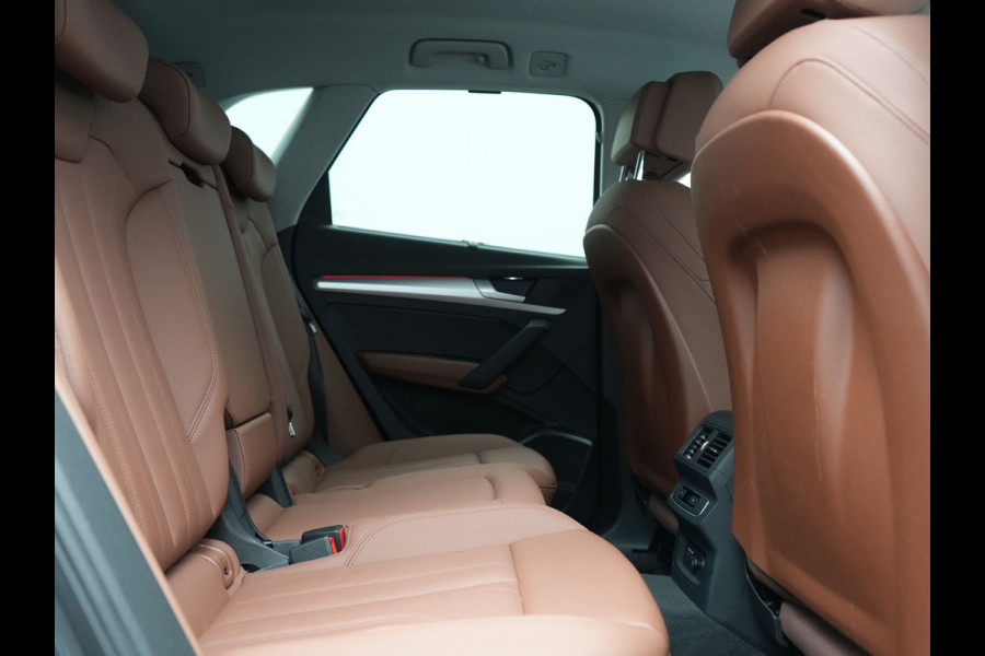 Audi Q5 55 TFSI e S Line PHEV 367pk Dealer O.H | Trekhaak Af Fabriek | Adaptive Cruise | 360 Camera | Bang & Olufsen | Matrix LED | Lederen Sportstoelen Memory & Verwarmd | Apple Carplay | Keyless | Stuurverwarming | Navigatie | Virtual |